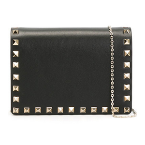 Valentino-Rockstud-clutch-943